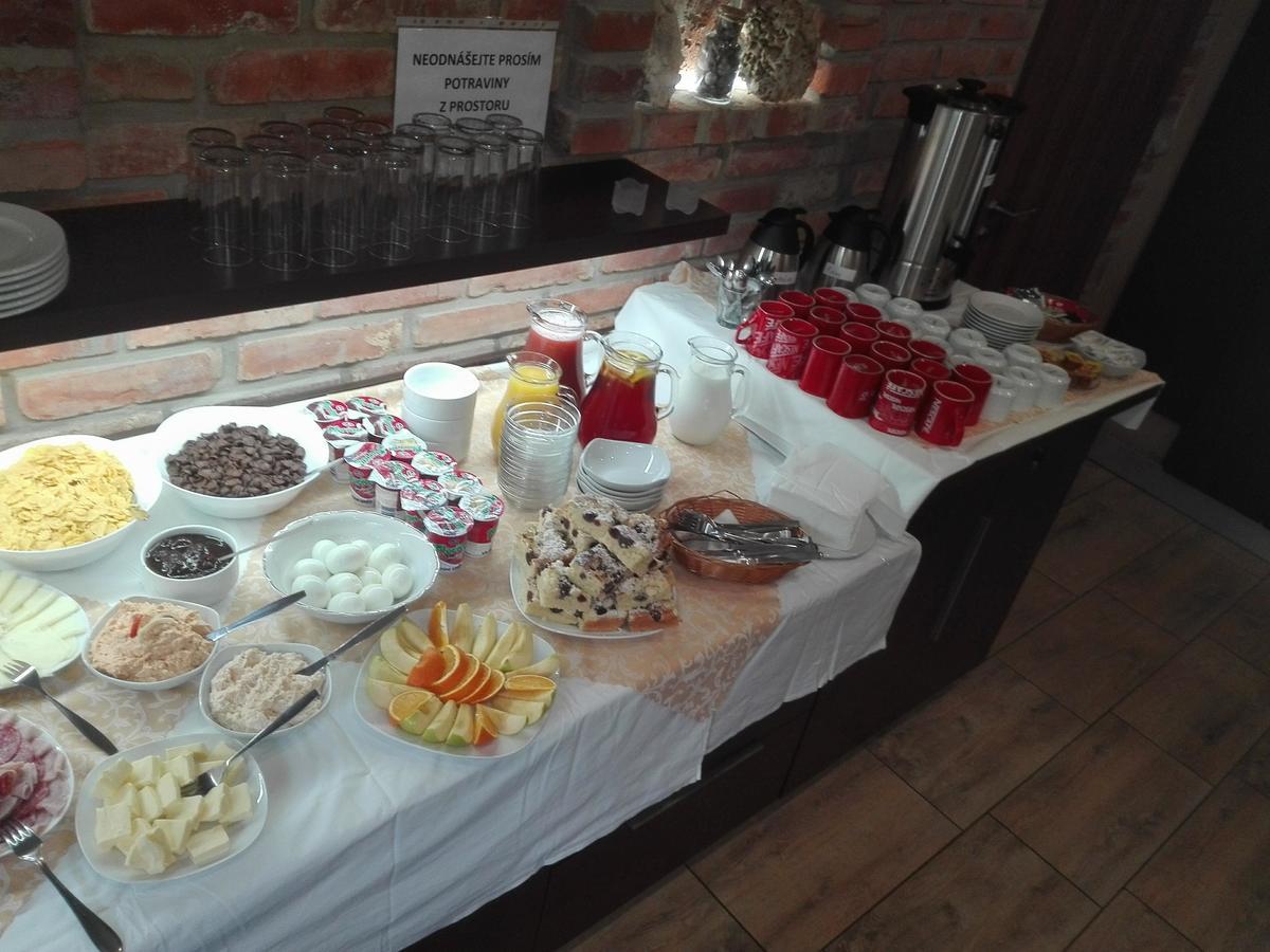 Penzion Jaro Hodonín Екстериор снимка